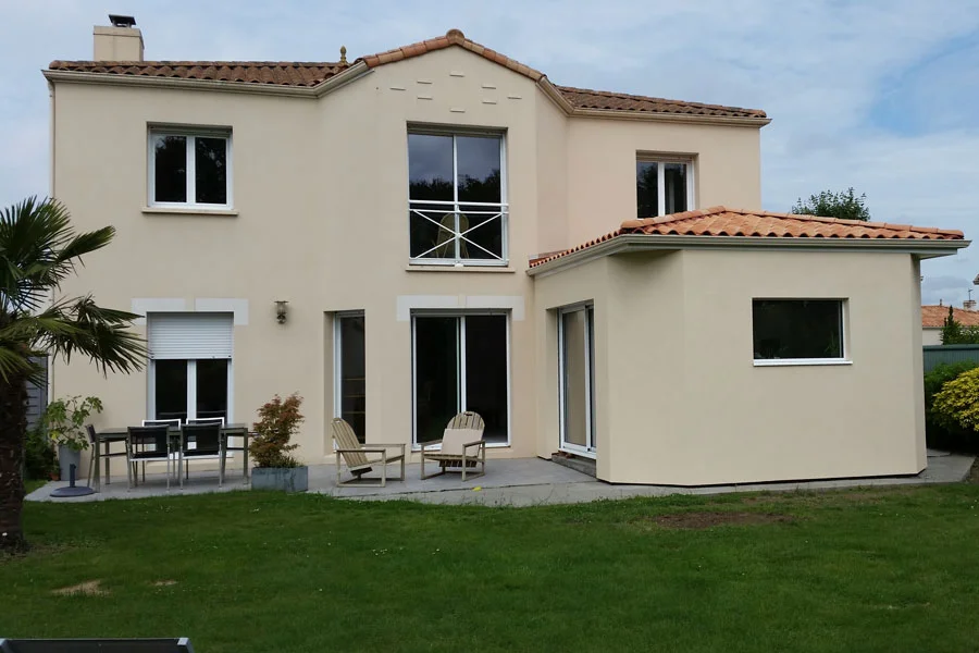 Extension avec finition au crépis